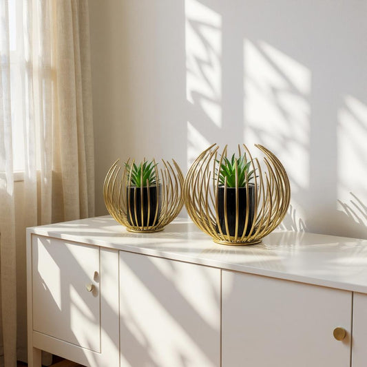 Spike Metallic Planters in Pot Set